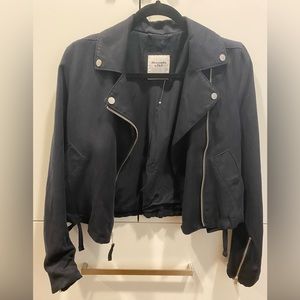 Abercrombie & Fitch Black cropped moto jacket Size S